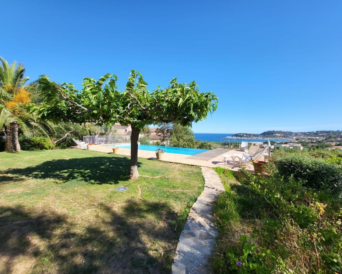 Les Citronniers - Splendide Vue Mer Acces Plage A Pieds A 5 Minutes 滨海卡瓦莱尔 外观 照片